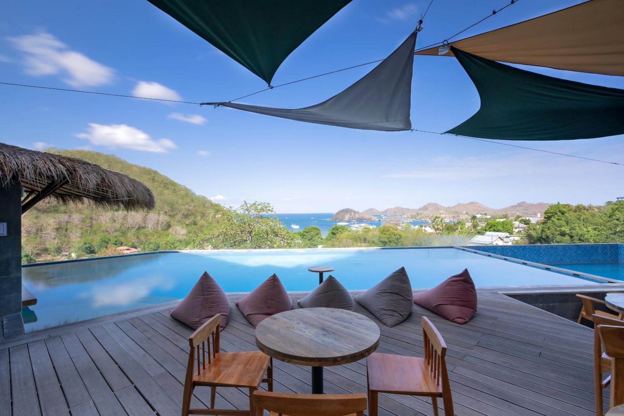 Zasgo Hotel Labuan Bajo Ngoại thất bức ảnh