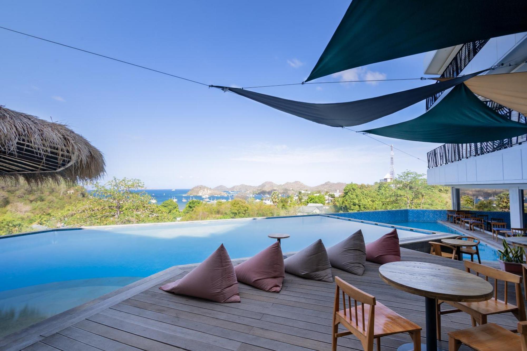 Zasgo Hotel Labuan Bajo Ngoại thất bức ảnh
