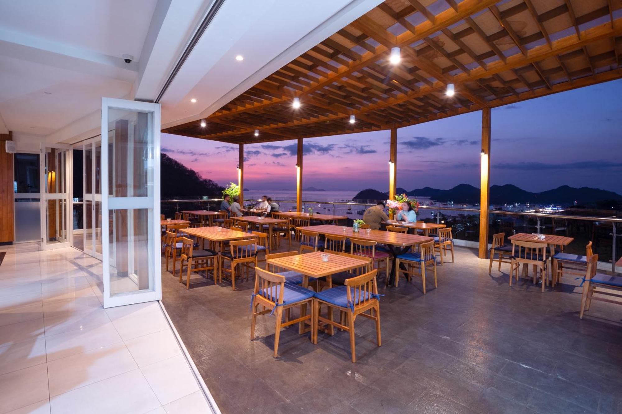 Zasgo Hotel Labuan Bajo Ngoại thất bức ảnh