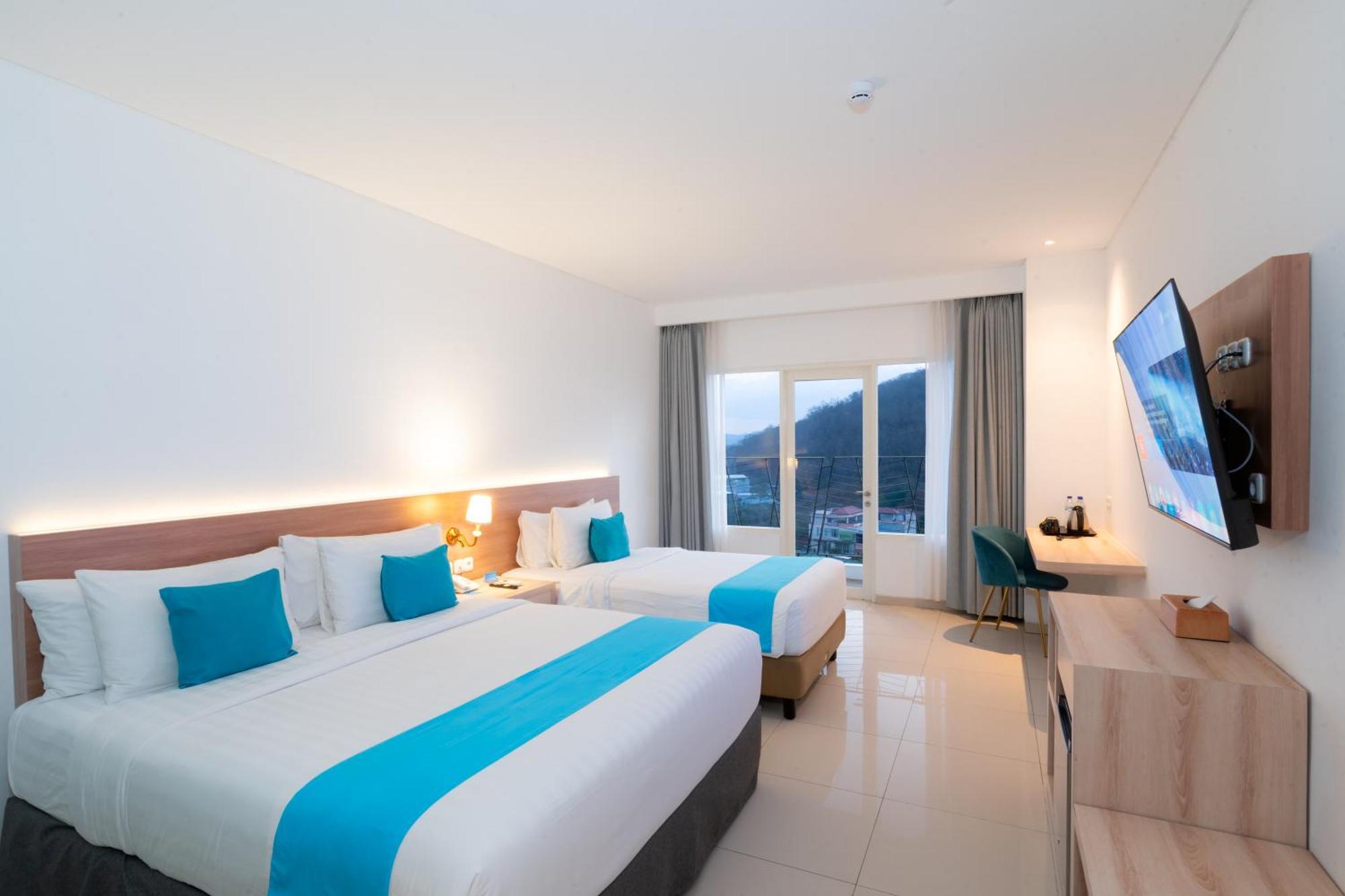 Zasgo Hotel Labuan Bajo Ngoại thất bức ảnh