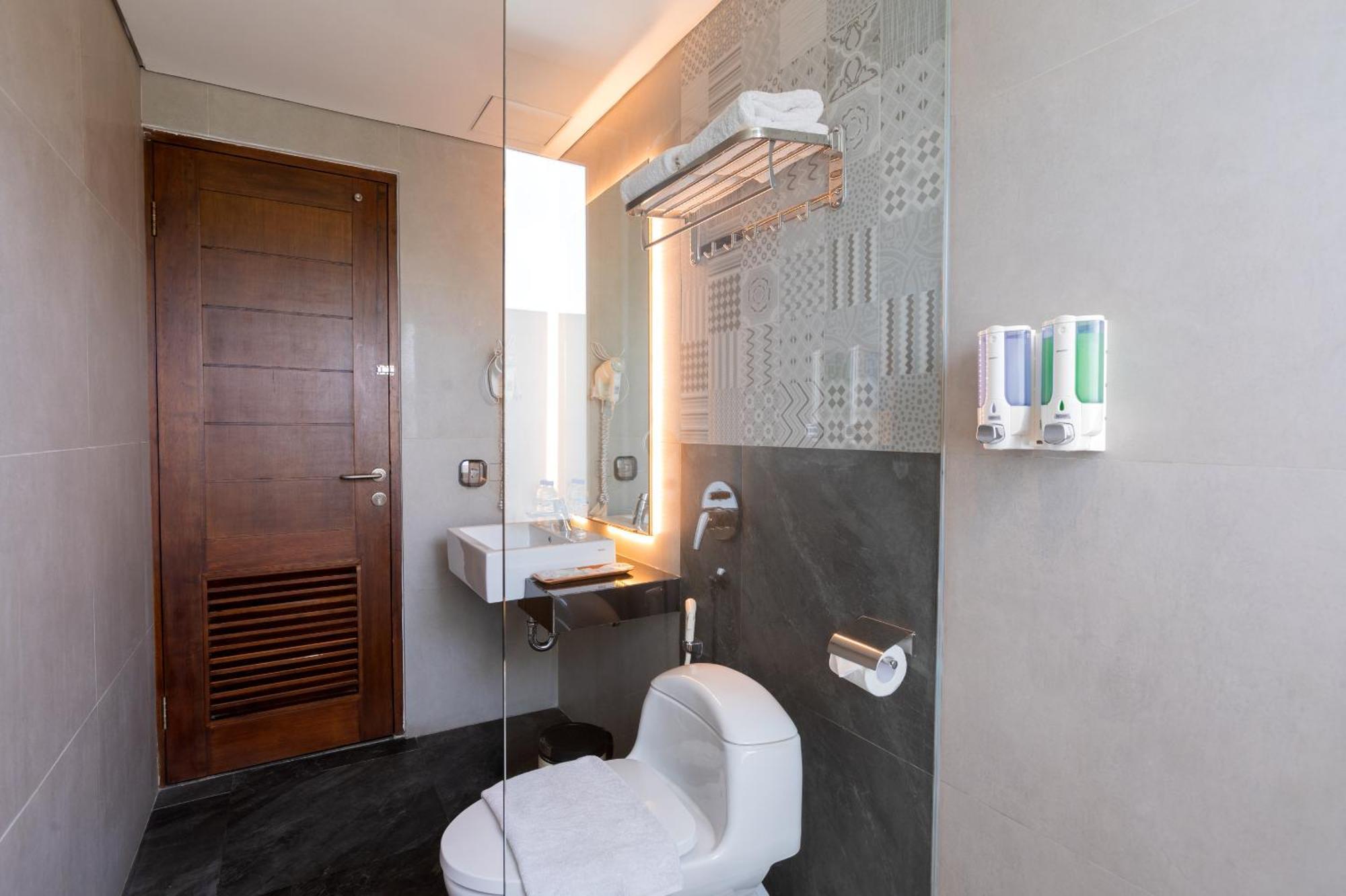 Zasgo Hotel Labuan Bajo Ngoại thất bức ảnh