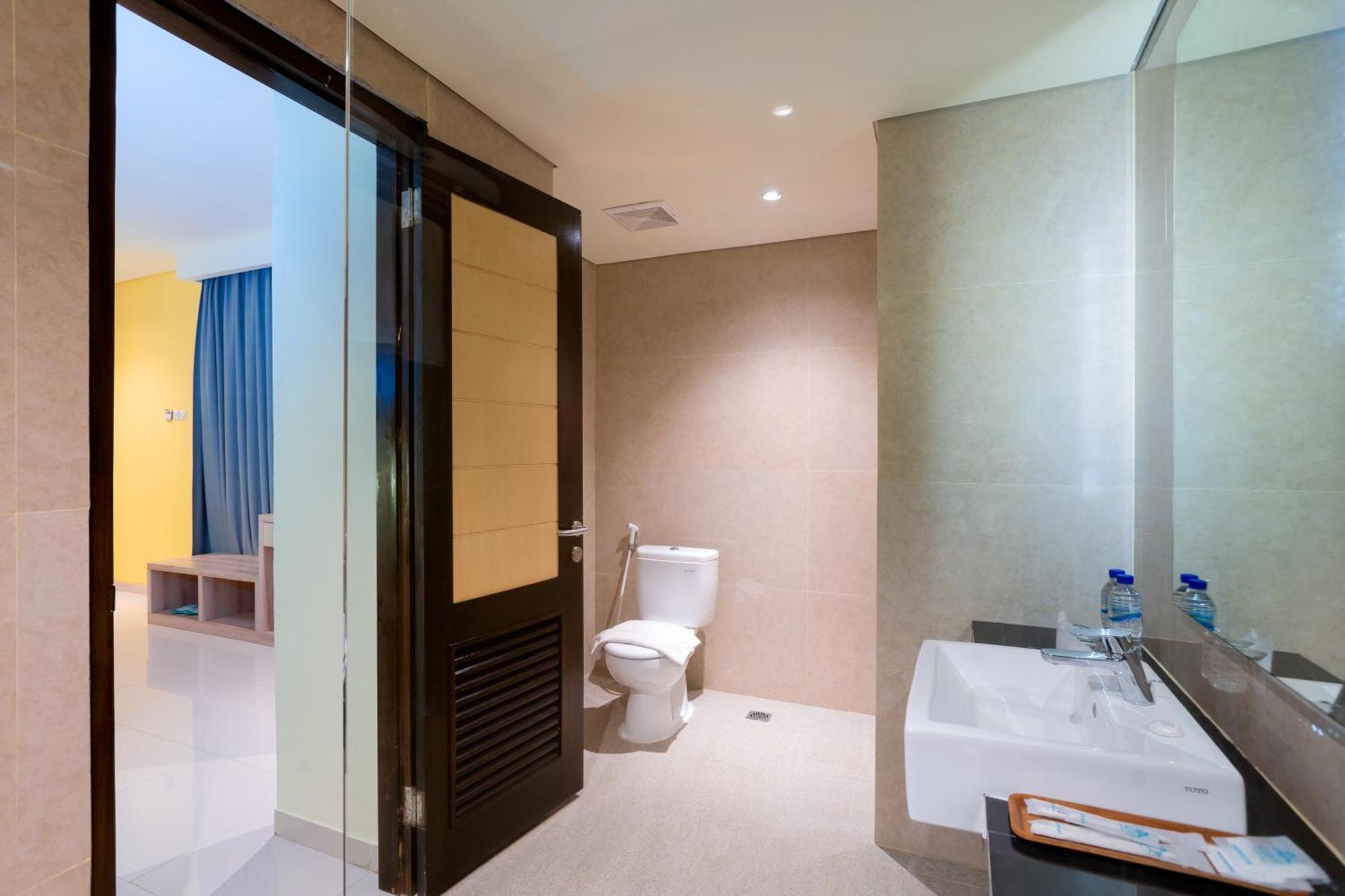 Zasgo Hotel Labuan Bajo Ngoại thất bức ảnh